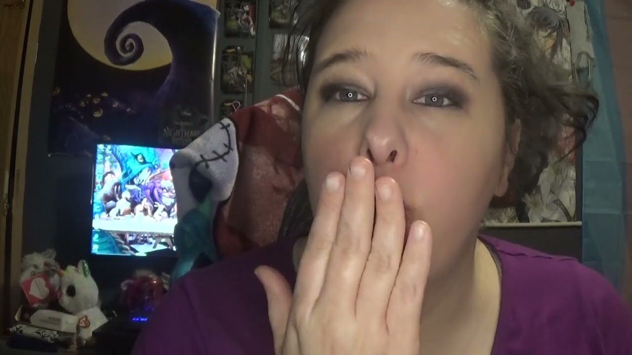 Hour Of Crinkle Sounds