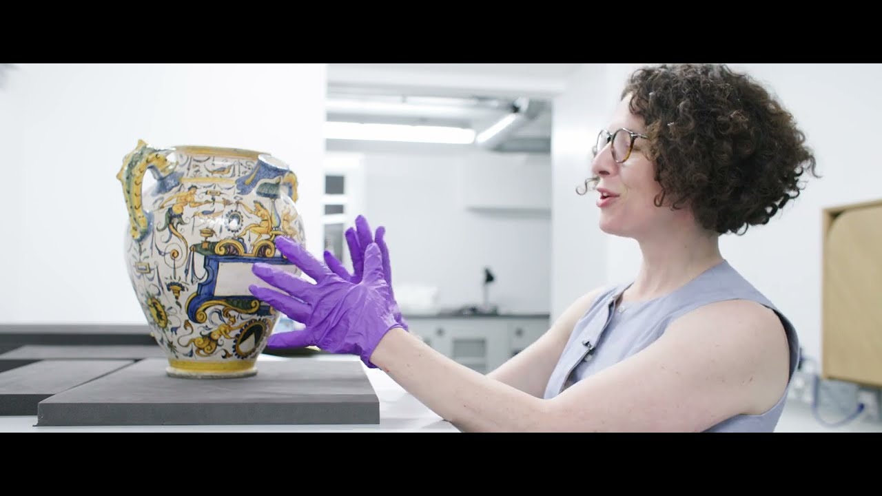 Conservation of an Italian Ceramic Jug at The Courtauld Gallery