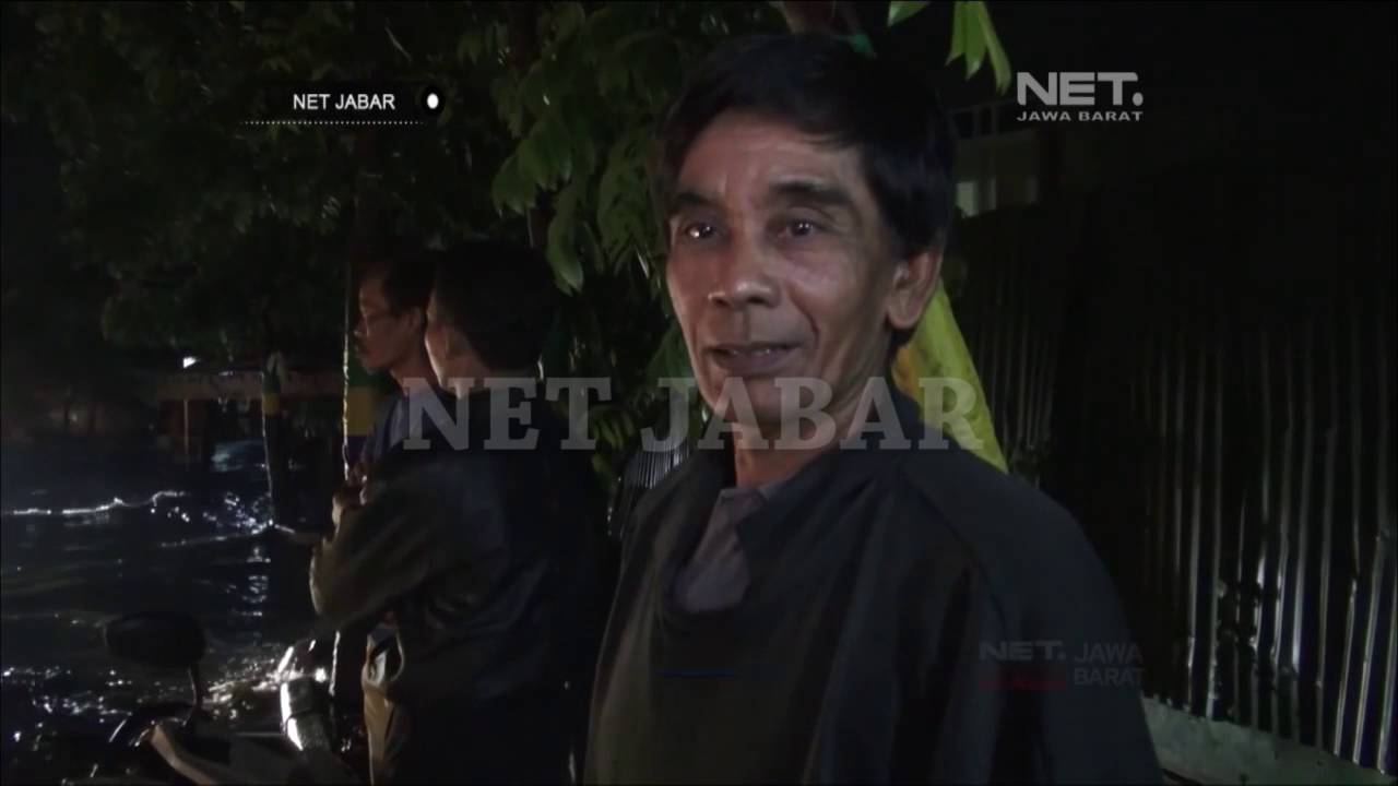 NET JABAR - BANJIR AKIBAT SALURAN DRAINASE TERTUTUP SAMPAH