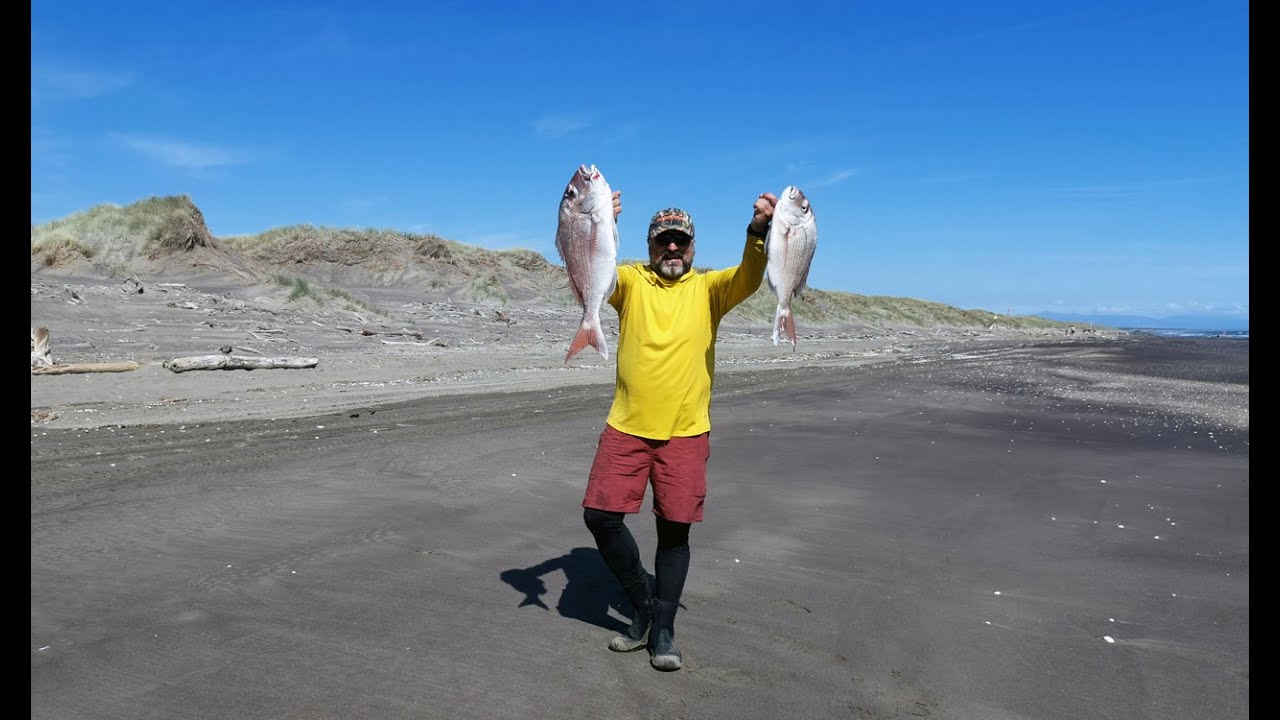 DRONE FISHING FOR SNAPPER - WILD WEST COAST BEACH - NEW ZEALAND