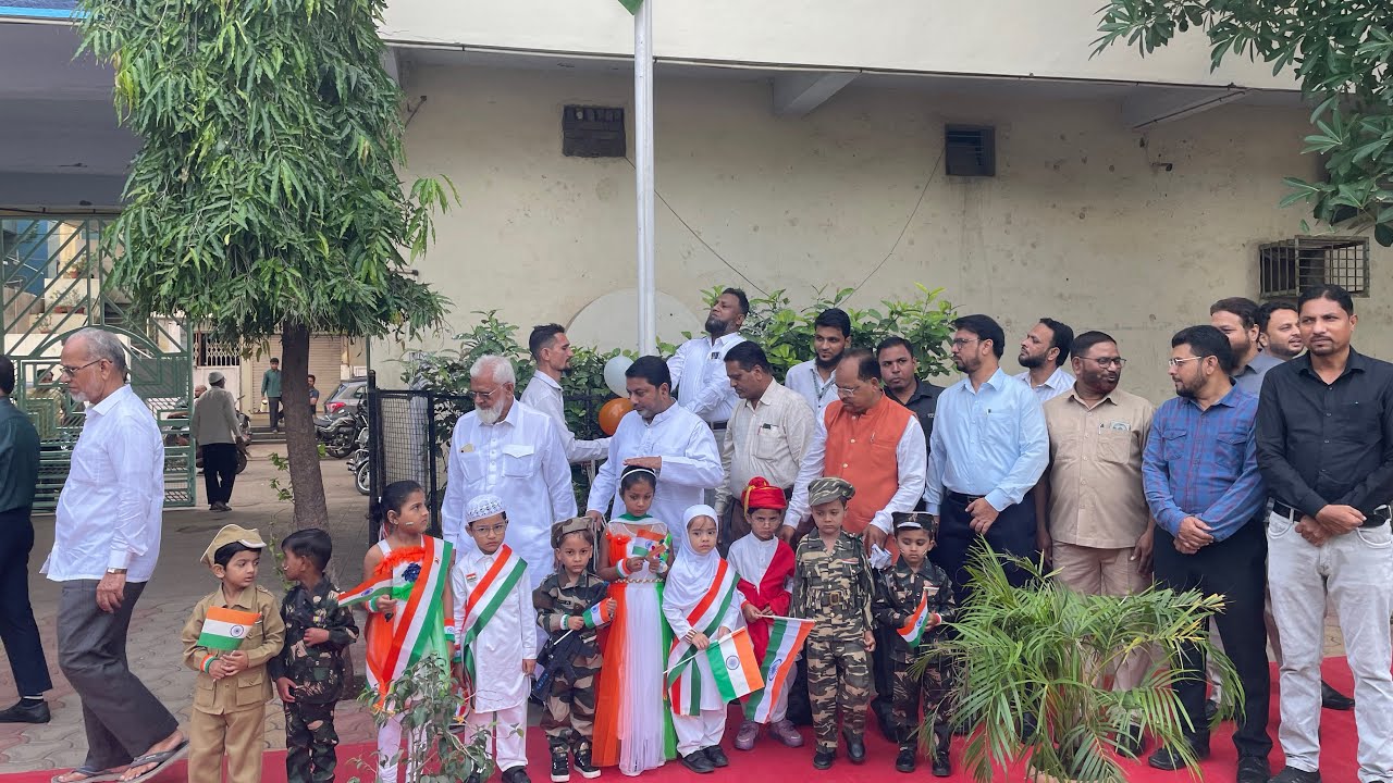 Independence Day Celebration 2024 | Moulana Abdur Razzak Anglo Urdu High School, Jalgaon