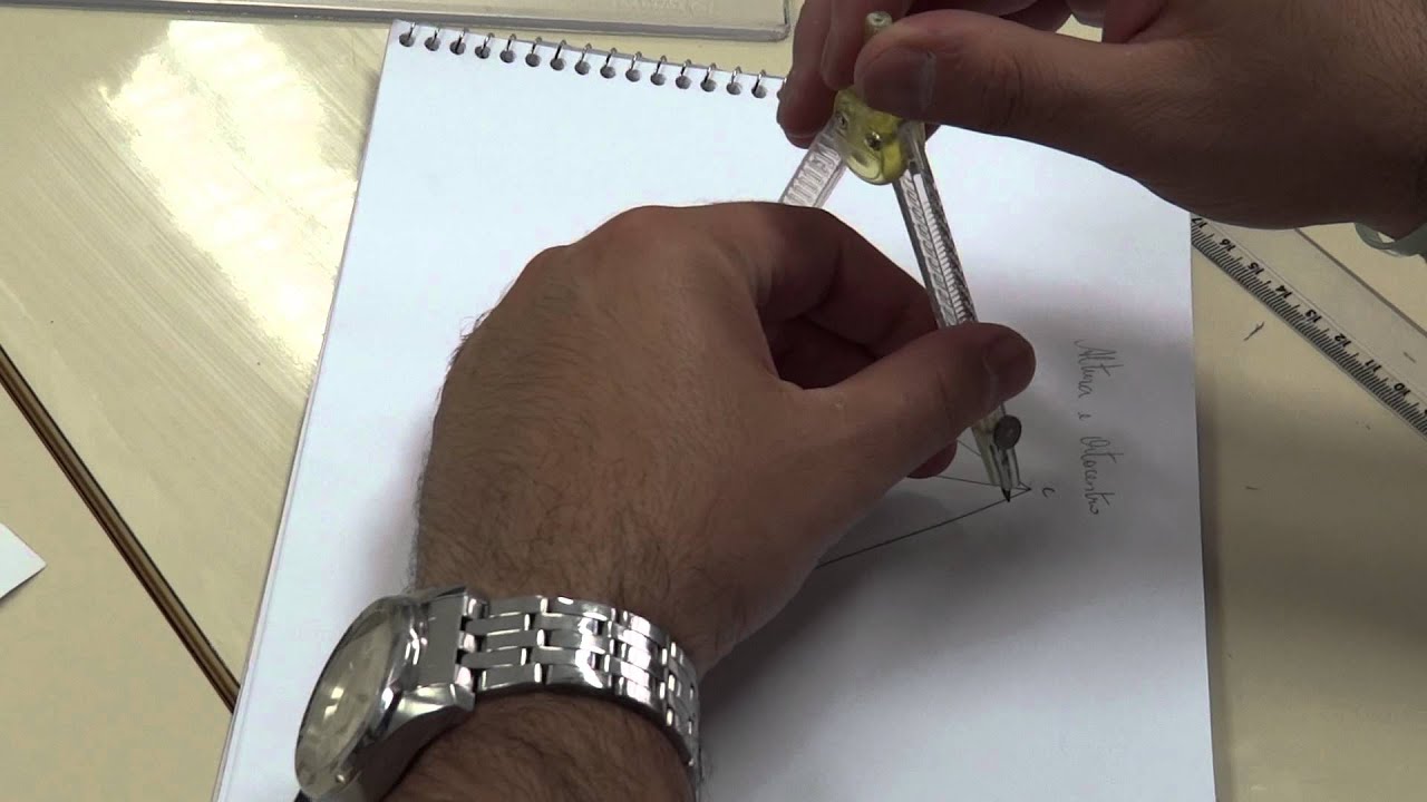 Aula de Desenho Geométrico - Altura e Ortocentro