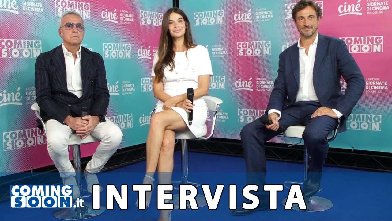 Una famiglia mostruosa (2021): Intervista a Volfango De Biasi, Massimo Ghini e Ilaria Spada - HD