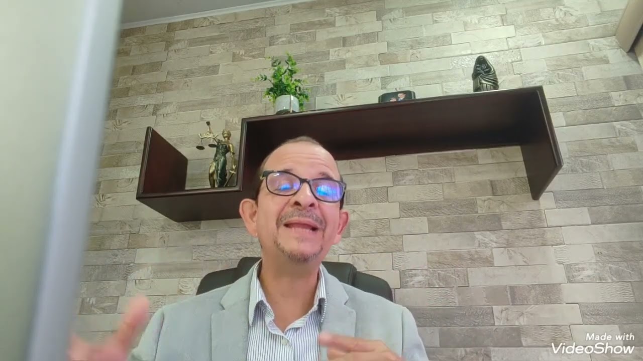 Gotitas Laborales: Redes tecnológicas en el trabajo...