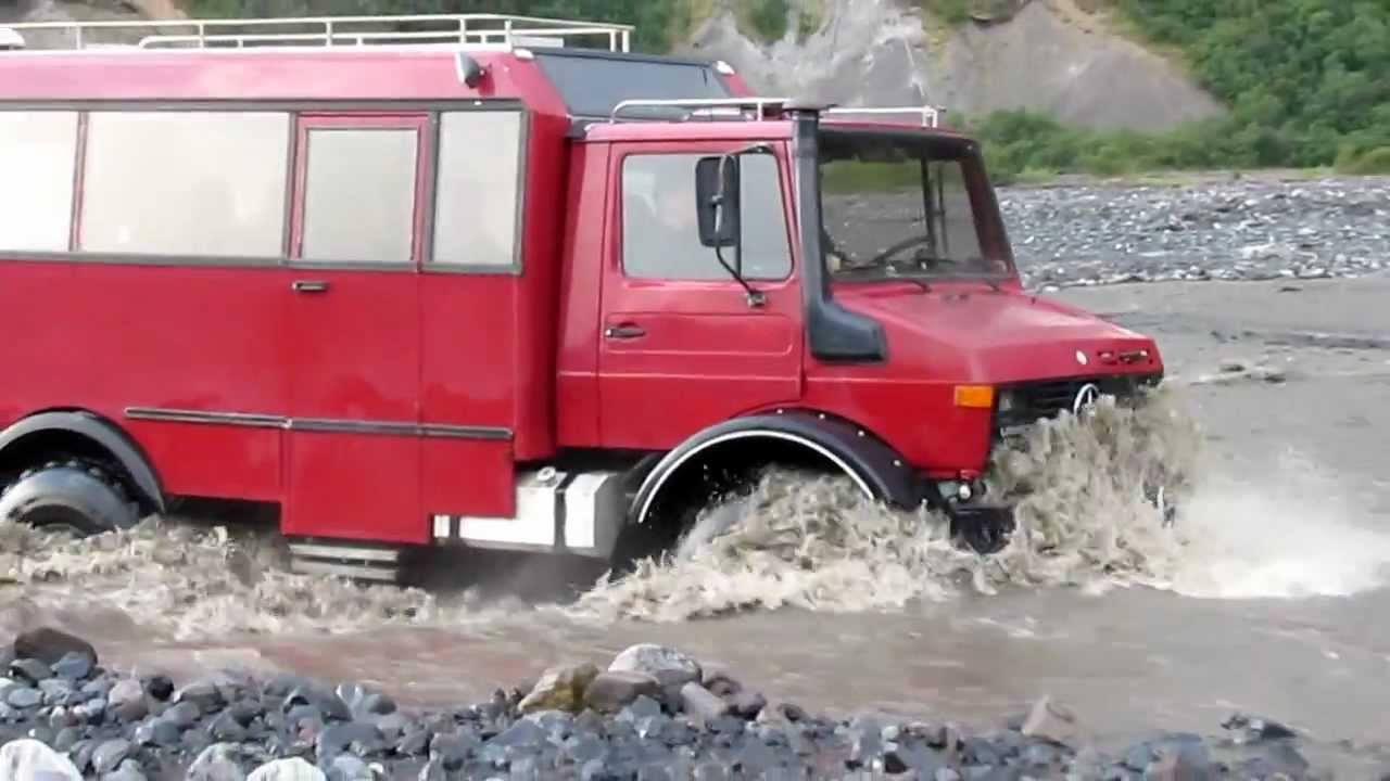 Mercedes Benz Unimog  - Þórsmörk Iceland