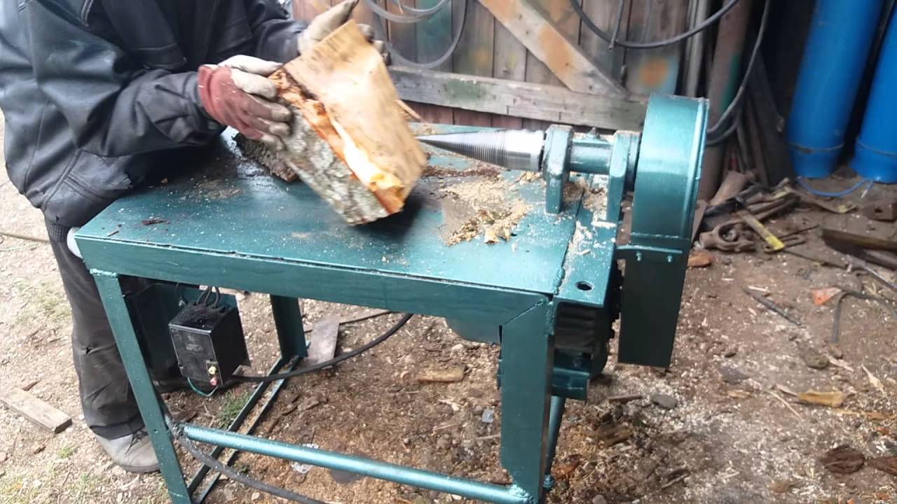 savadarbė malkų skaldyklė - homemade firewoods cutting machine 2