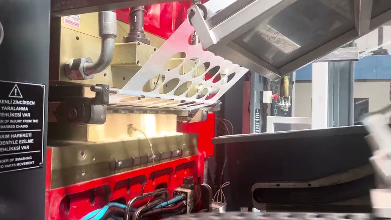 Ø85-24 cavity 1,7 mm PP Cup Production with GT 7050 M Thermoforming Machine in Spain
