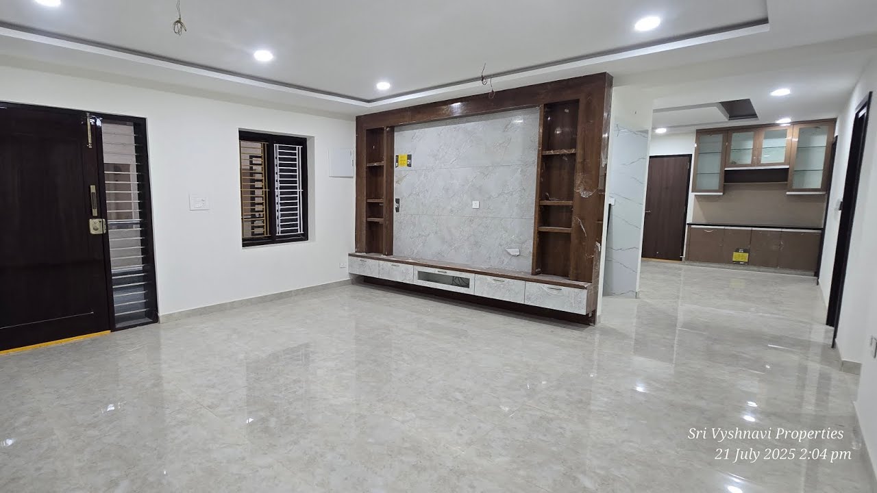 Ad no 503// 3BHK STANDALONE FLAT// 2400Sft// Vijayawada // 8575559999 @srivyshnaviproperties 