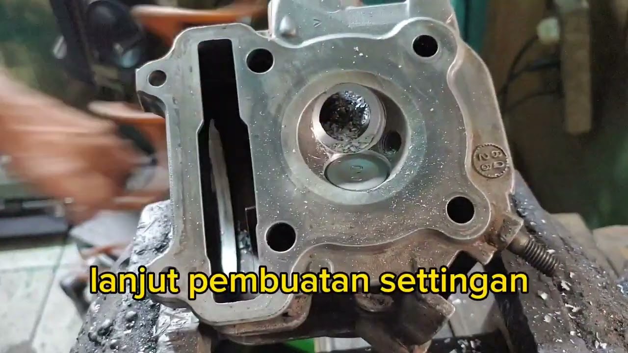 Memperbesar klep dangan cara di amblas, di motor mio, mudah simple, dengan alat sederhana (part1)