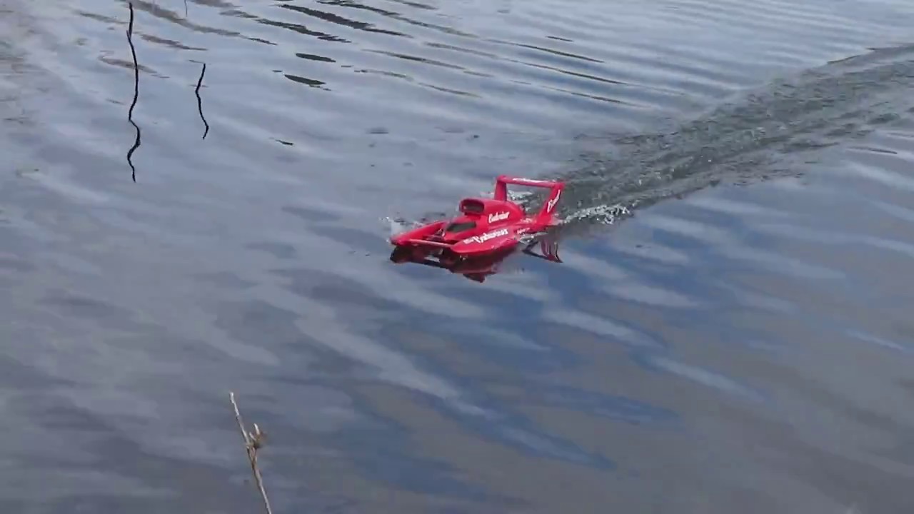 Miss Budweiser testing Nitro Proboat .18