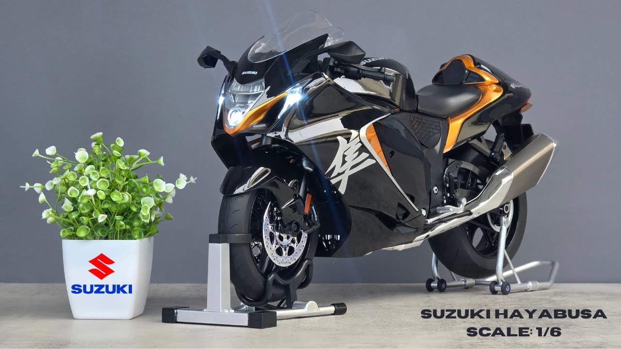 Unboxing the Black Suzuki Hayabusa 1:6 Scale Motorized Working Model – Detailed Review!