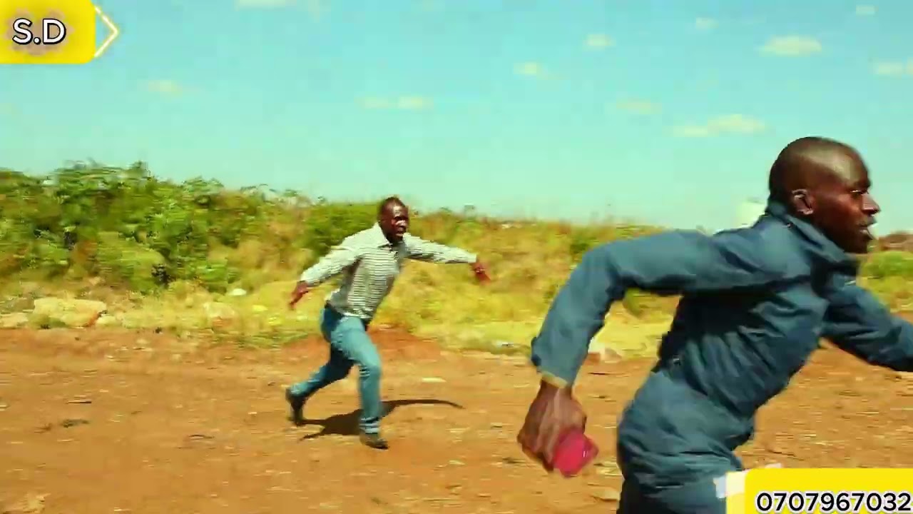 He stole officer ben phone😪He was carring officer ben Gun😪Kuja muone mwizi wa gun na simu😪Drama