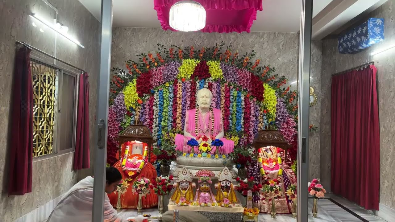 সন্ধ্যারতি ও আরাত্রিক ভজন সরাসরি সম্প্রচার রামকৃষ্ণ আশ্রম ঠাকুরবাড়ী, মেদিনীপুর থেকে।