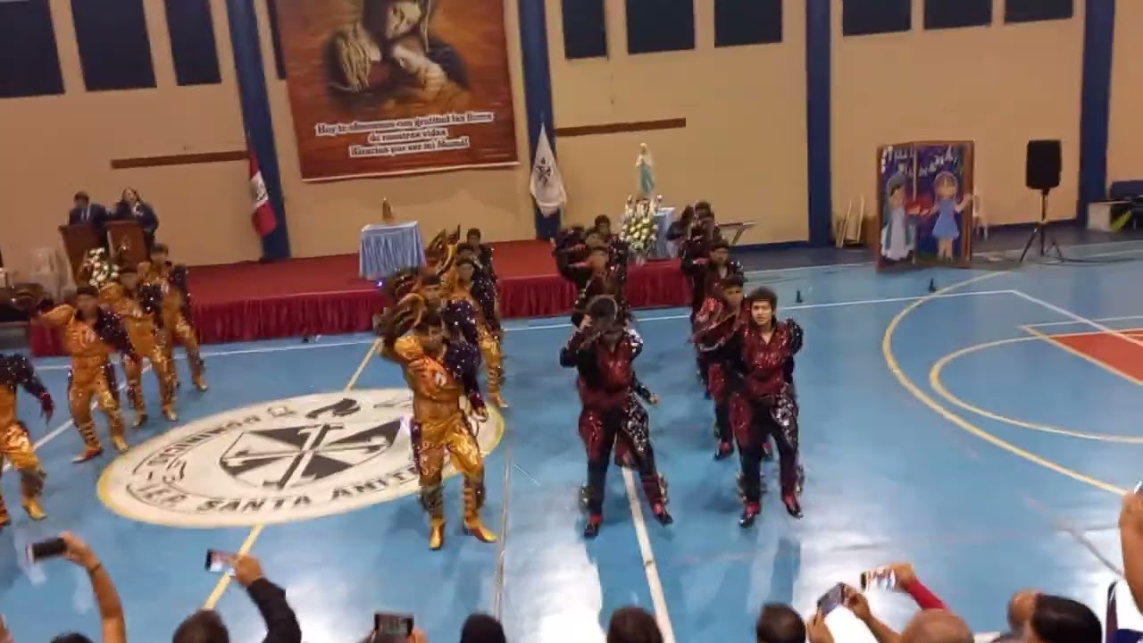CAPORAL 5TO SECUNDARIA // COLEGIO SANTA ANITA // DIA DE LA MADRE 💌