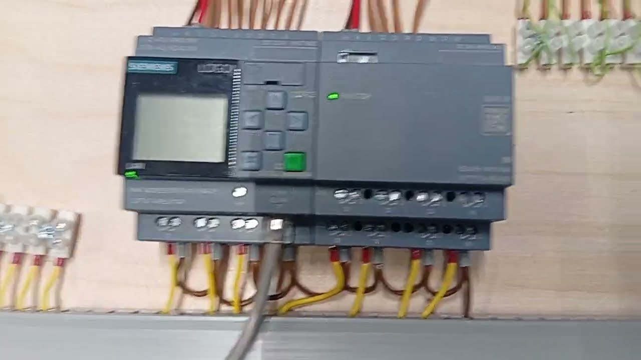 ΑΛΛΑΓΗ ΦΟΡΑΣ ΠΕΡΙΣΤΡΟΦΗΣ ΑΤΚΒΔ ΜΕΣΩ PLC - Logo!SoftComfort  - Change direction of rotation.