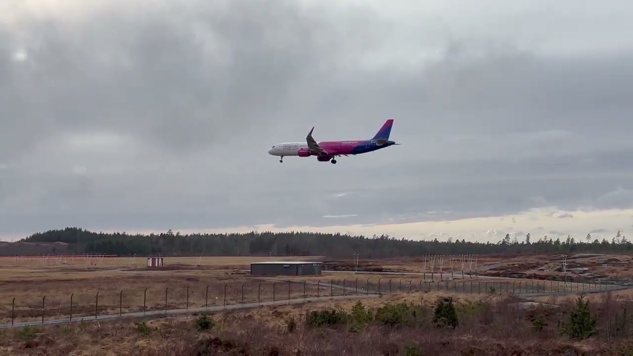 Wizz Air from Gdansk Lech Walesa Airport (GDN/EPGD) landing at Landvetter Gothenburg Airport