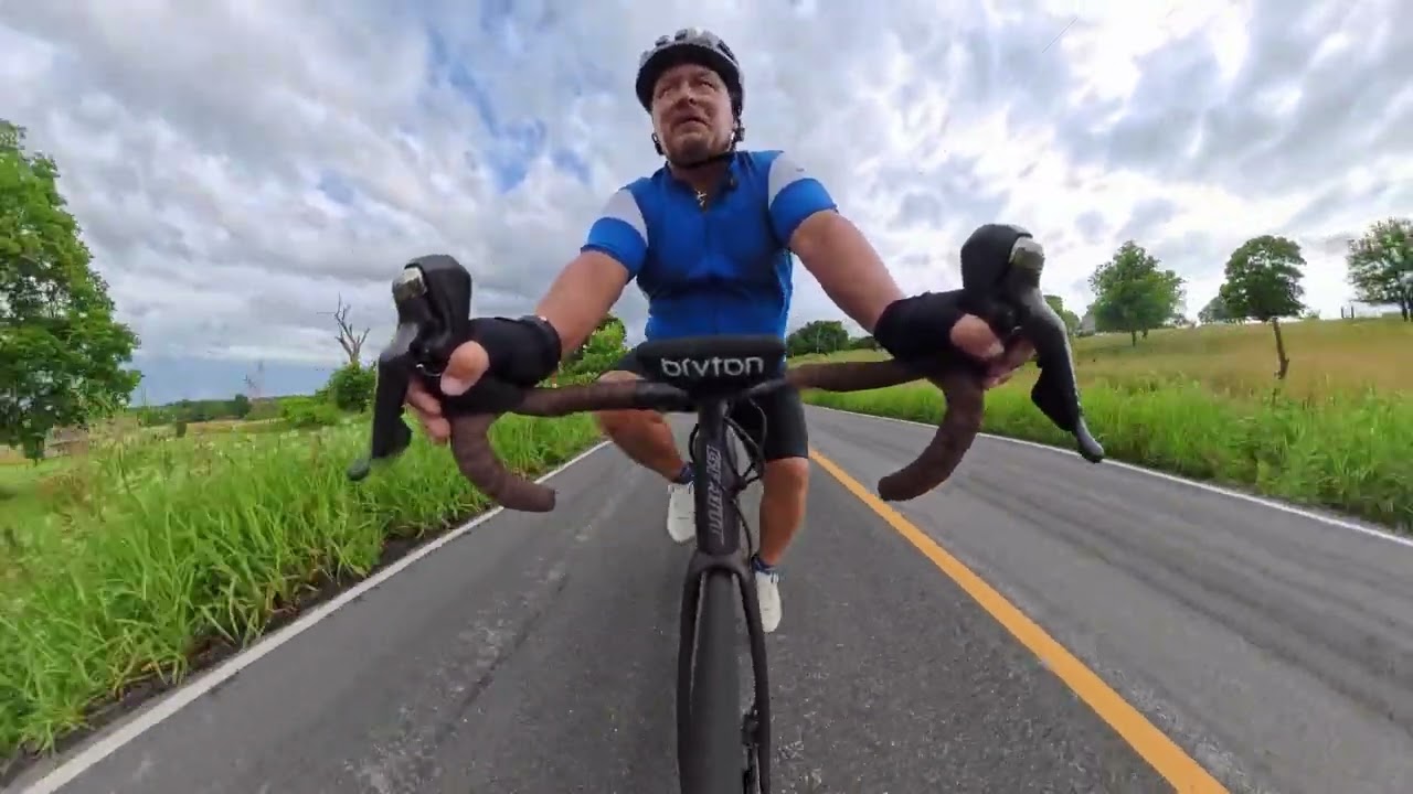 The Giant Defy Advanced Pro Inspires Confidence On The Road #giantdefy #giantroadbike #giant