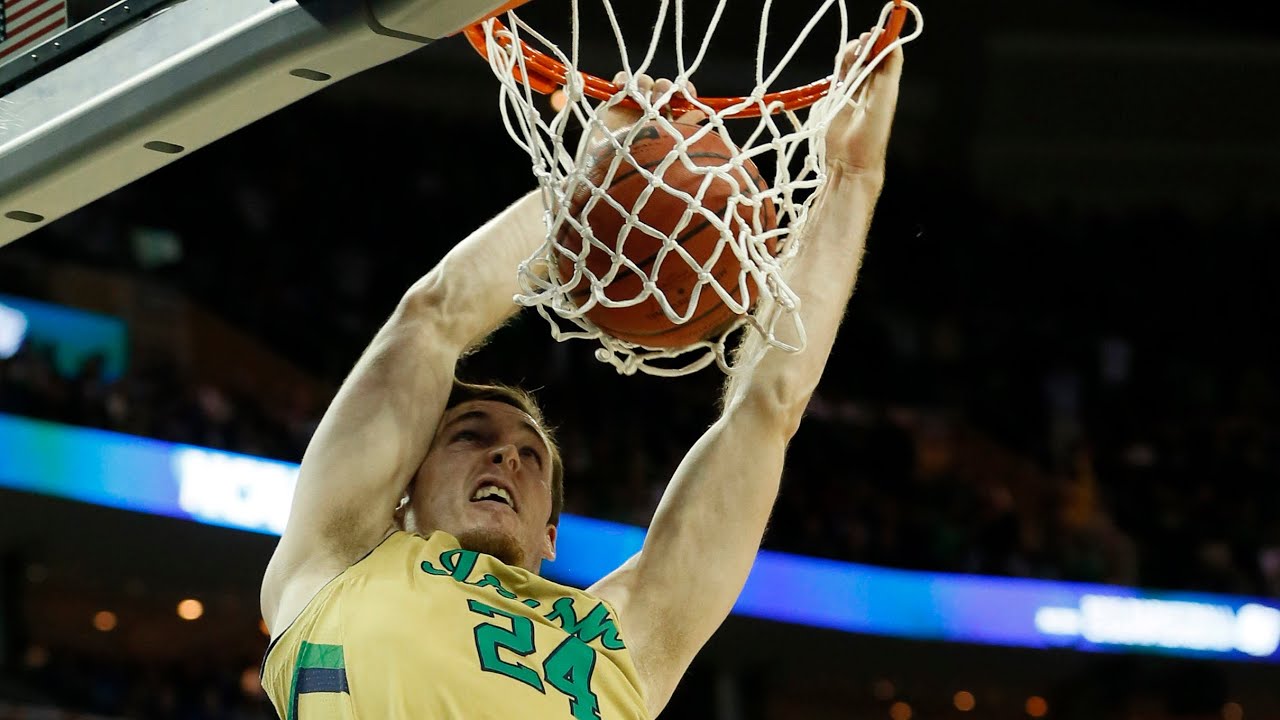 Notre Dame vs. Kentucky: Pat Connaughton dunk