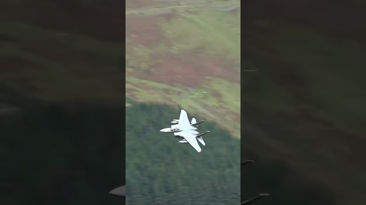 F-15 Keeping it Close to the ridge in the Mach loop