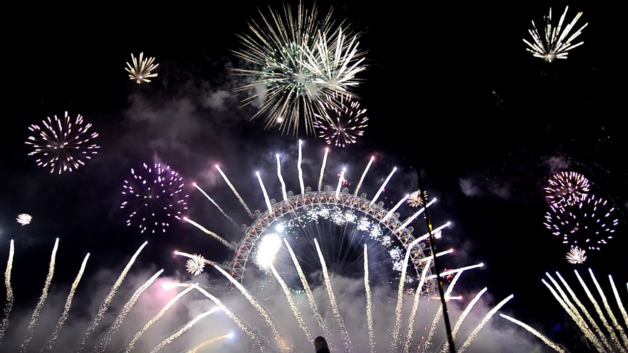 London Fireworks 2016 -2017 - New Year's Eve Fireworks