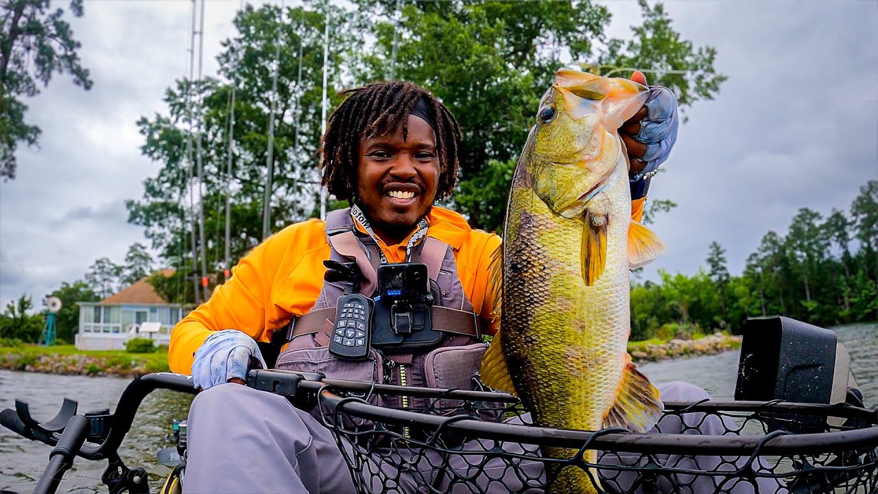 Крупные окуни пришли полакомиться на озере Мюррей | Рыбалка на окуня с каяка