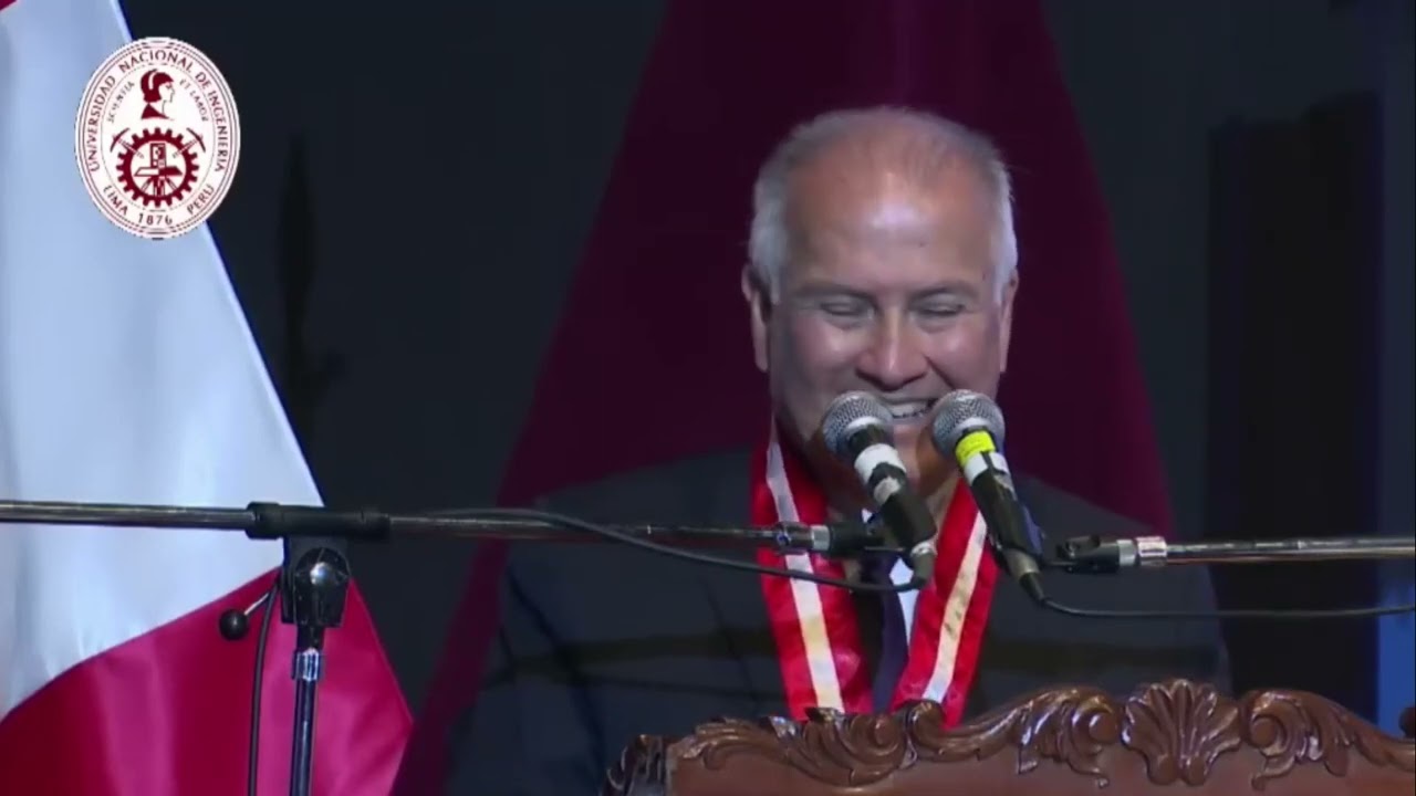 Emotivo discurso del rector Alfonso López Chau