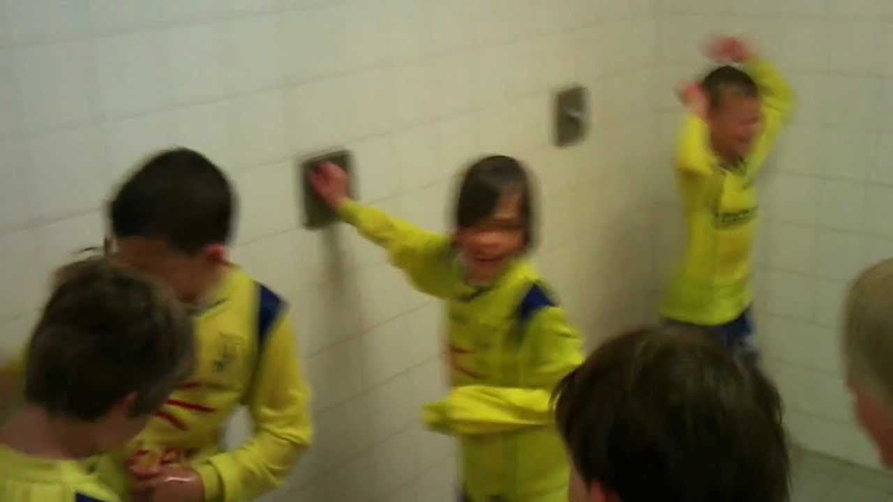 DeDoucheEmplinaF2.mp4