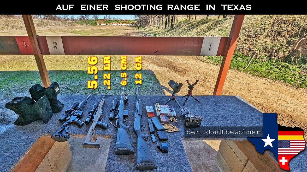 Mit der Gewehrsammlung auf einem Outdoor Schießstand in Texas