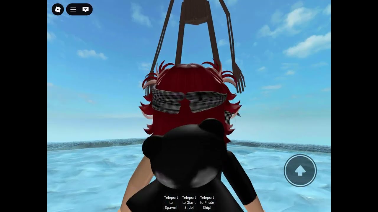 Bro wth is siren head doing in Roblox 