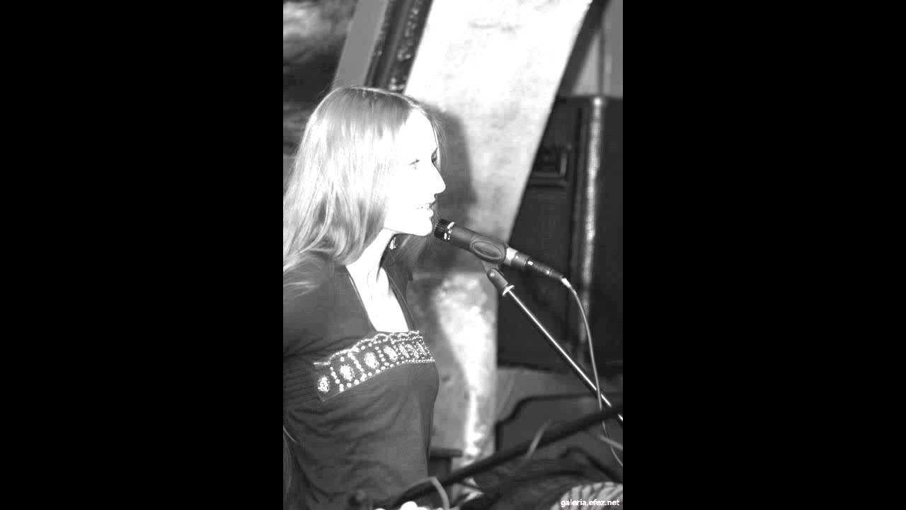 Manewry / Elżbieta (Czyż) Sanetra