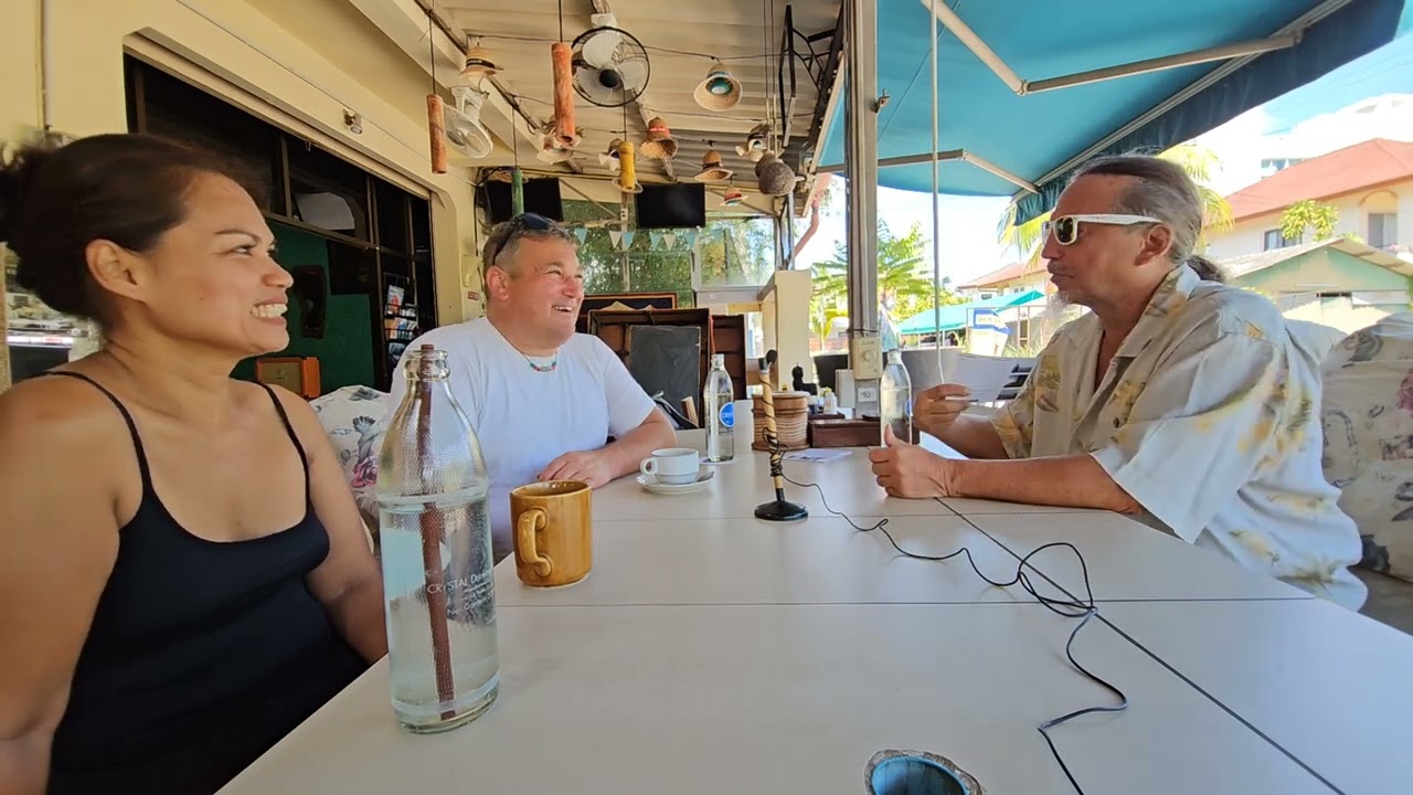 Kamala Beach, Talk mit dem Hüttenwirt Tobias. 😀