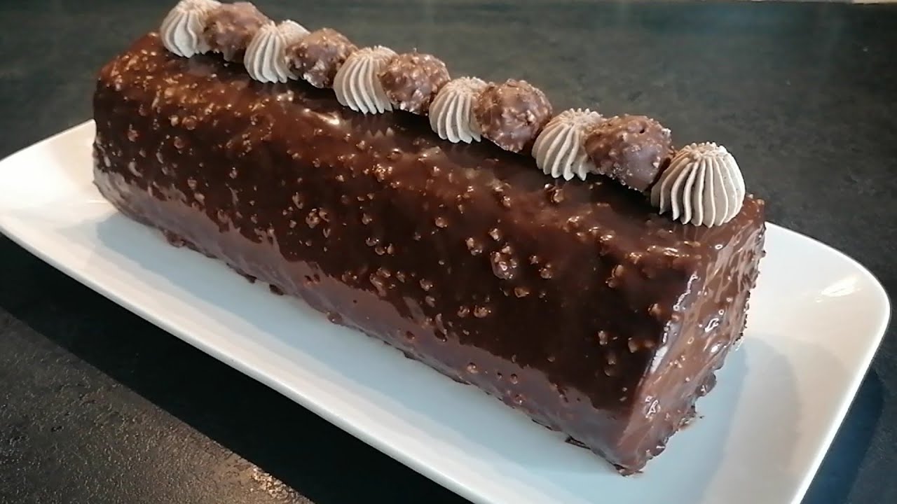 BÛCHE DE NOËL ROULÉE FERREO ROCHER