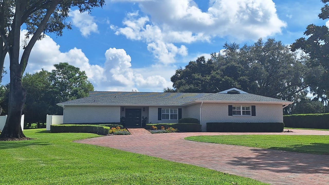 Se Vende Hermosa Casa Remodelada de 4 Dormitorios 3 Baños con Piscina Privada en Lakeland, Fla 33815