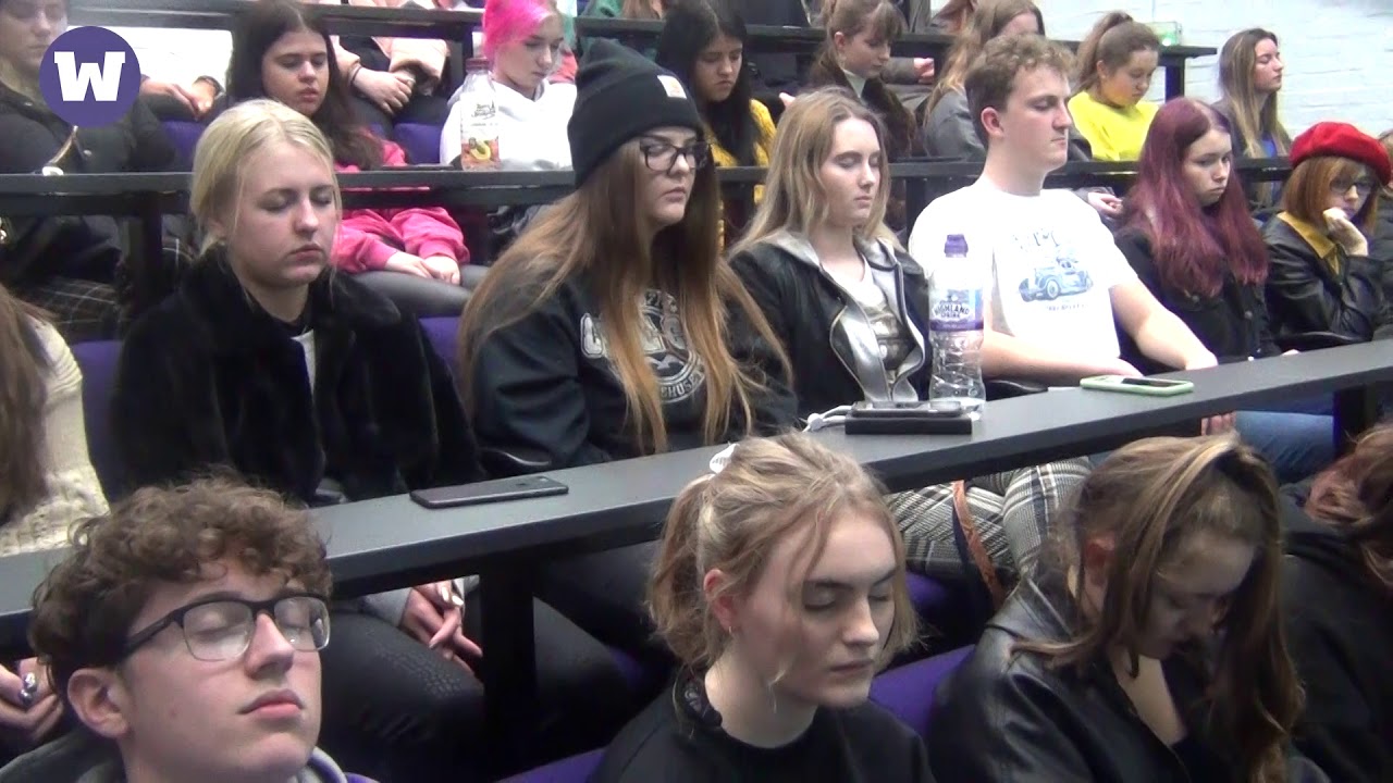 A Level Psychology, Group Hypnotherapy Session