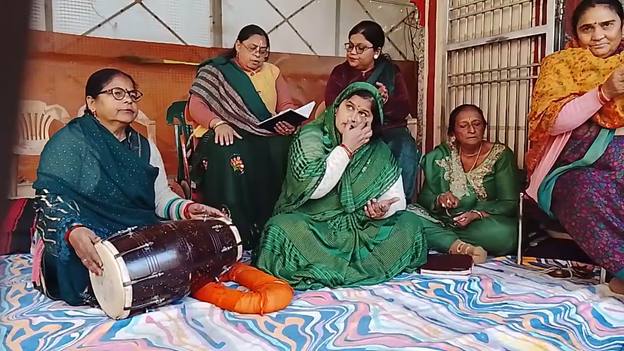 मेरे मन में बसा मेरे तन में बसा  मेरा रसिया मैं तो खोई खोई नाचूं  री गाउँ🙏🏻👌❤️