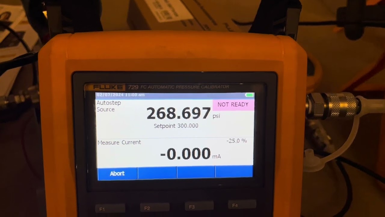 Fluke 729 vs. 729 PRO CRAZY FAST - Fluke Fridays - Episode 126