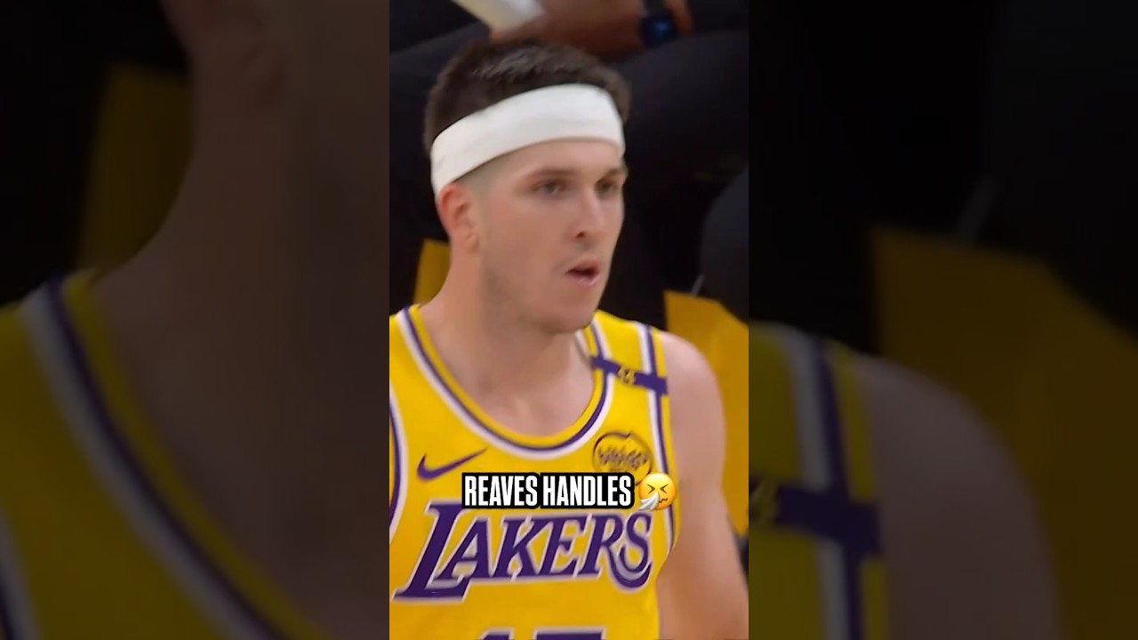 @austinreaves12&nbsp;creates space with the nasty handle and stepback MIN-LAL &bull; TNT#NBAPlayoffs present.