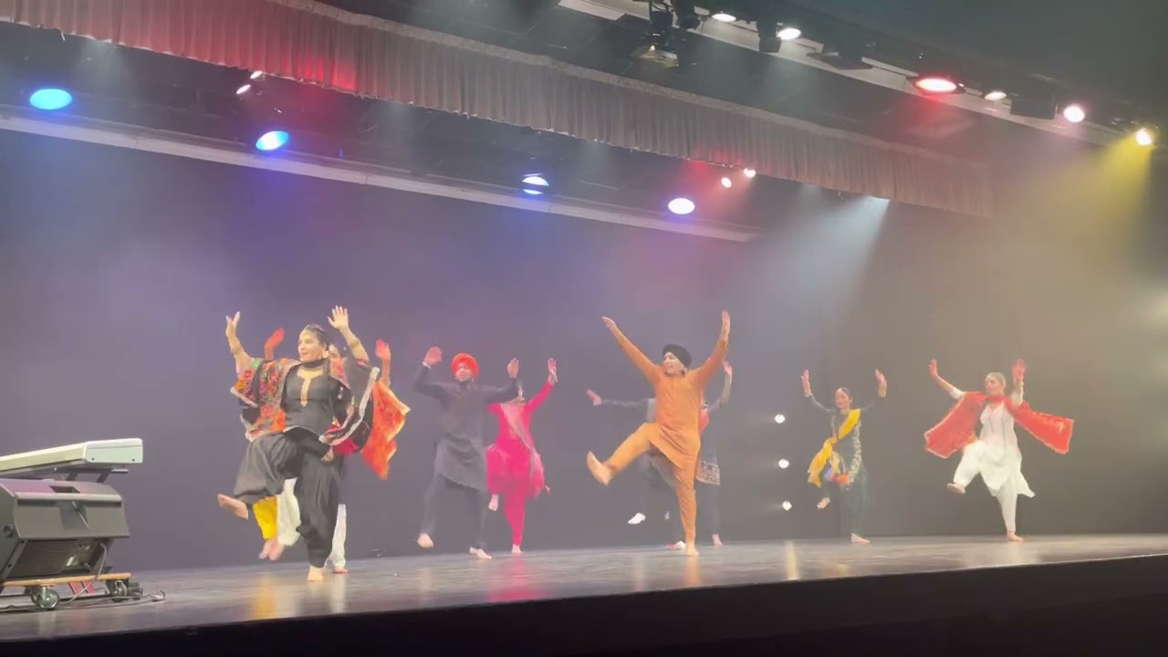 SCHOOL DANCE
