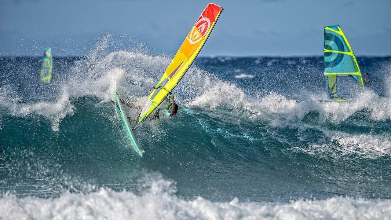 three minutes of chill Hookipa sailing
