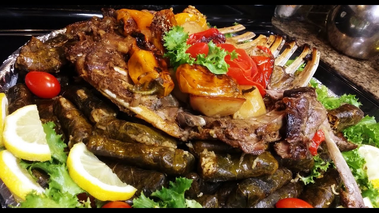 ضلوع خروف .😍.بورق العنب .. اكله  خرافيه 👈.والصورة تتكلم ..للعزائم والولائم