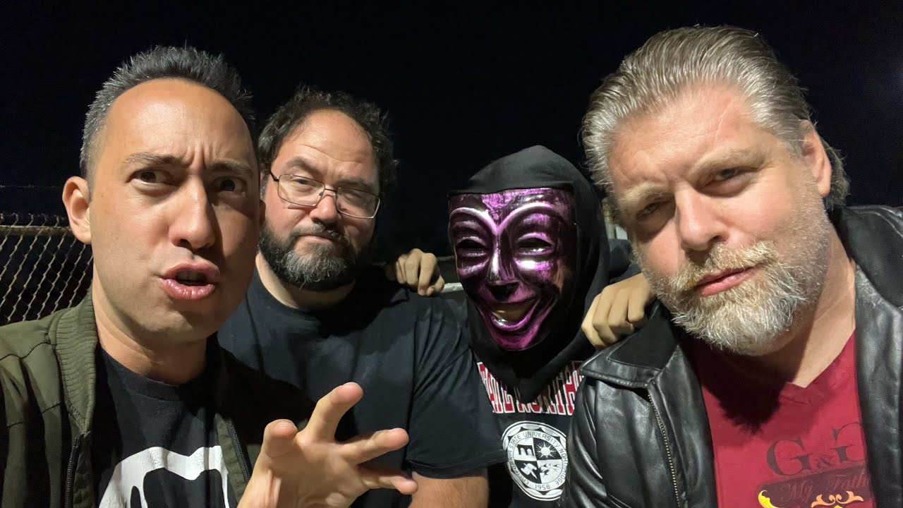 Приключение с привидениями в парке каньона Стау — The Burbank Boys