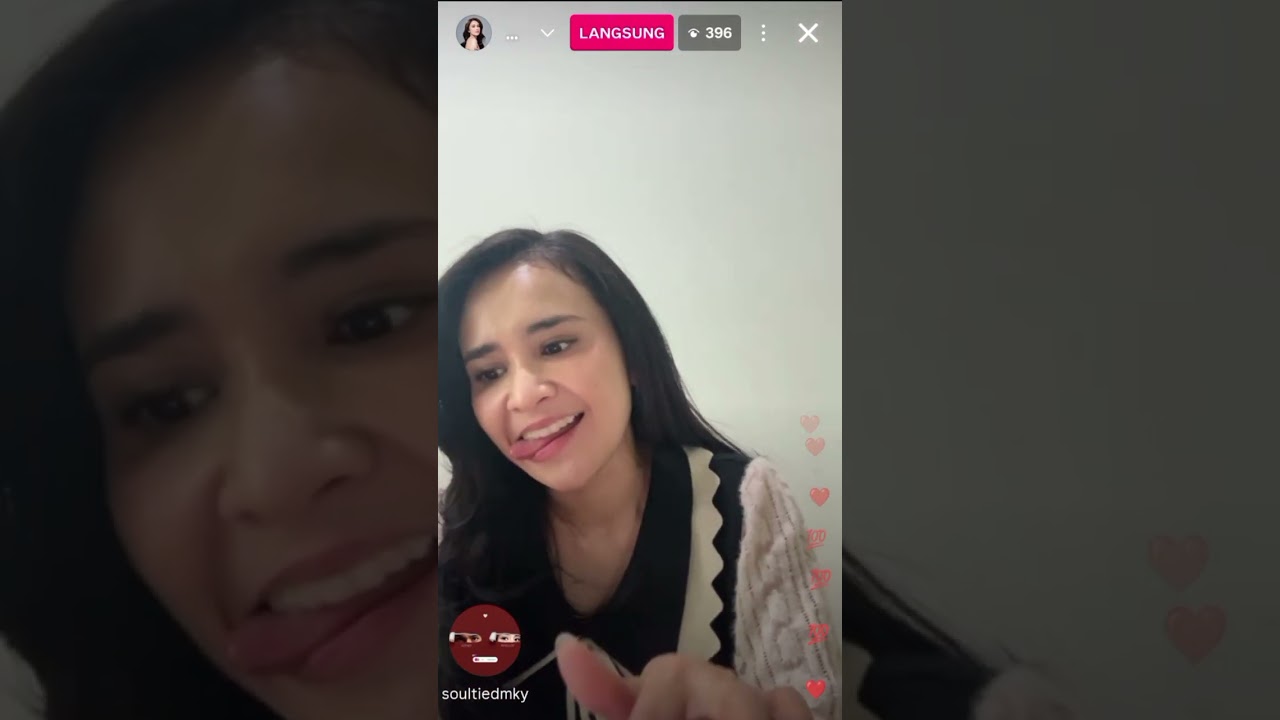 Michelle Ziudith melakukan siaran langsung " alas roban" Instagram 