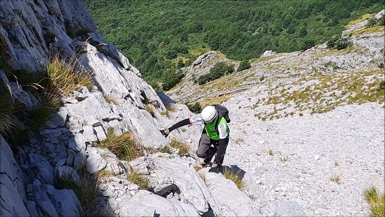 Alpi Apuane: Grande anello Denti del Giovo, Guglie di Vinca e cenge alte del Garnerone  2.8.2023