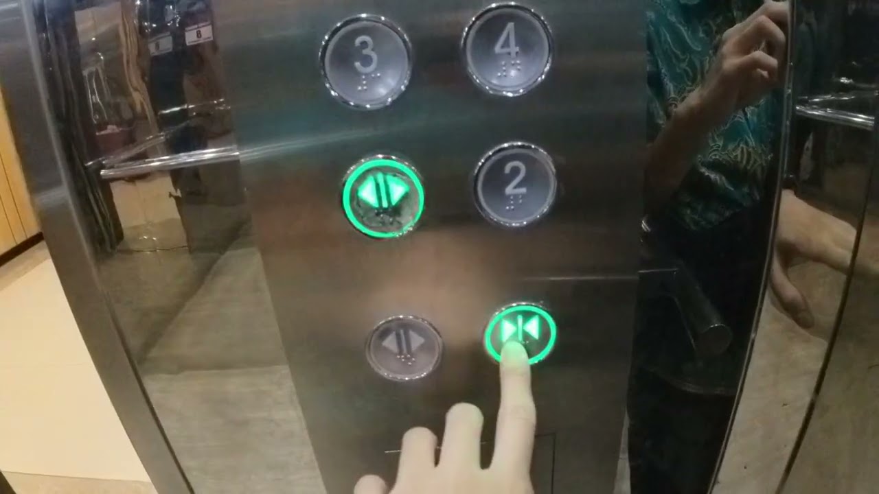 (Retake 2) Rare Hyundai Elevator / Lift at UPH College, Tangerang (Building D)