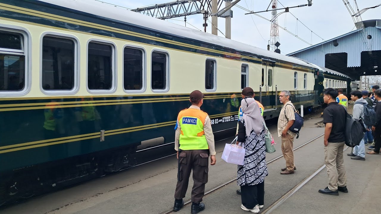 KERETA LUAR BIASA UJI COBA KA JAKA LALANA HERITAGE CLASS DJOKO KENDIL GAMBIR - CIANJUR