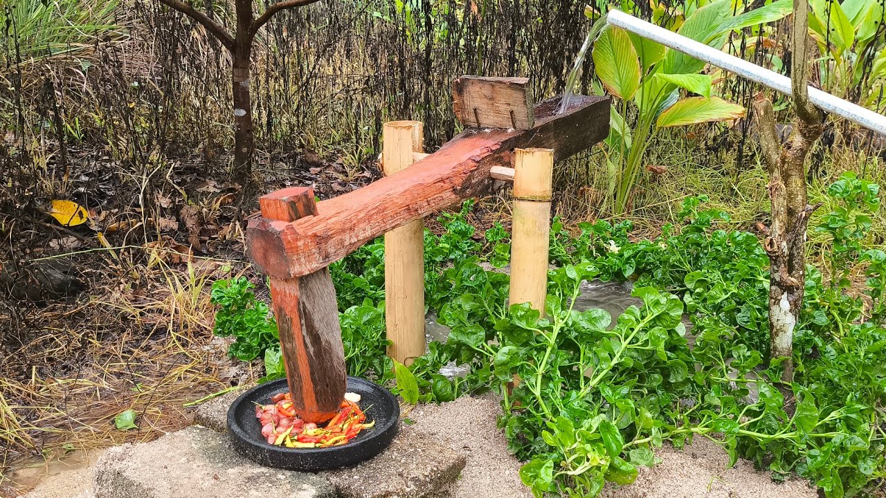 Traditional Water Powered Spice Grinder | Live p1