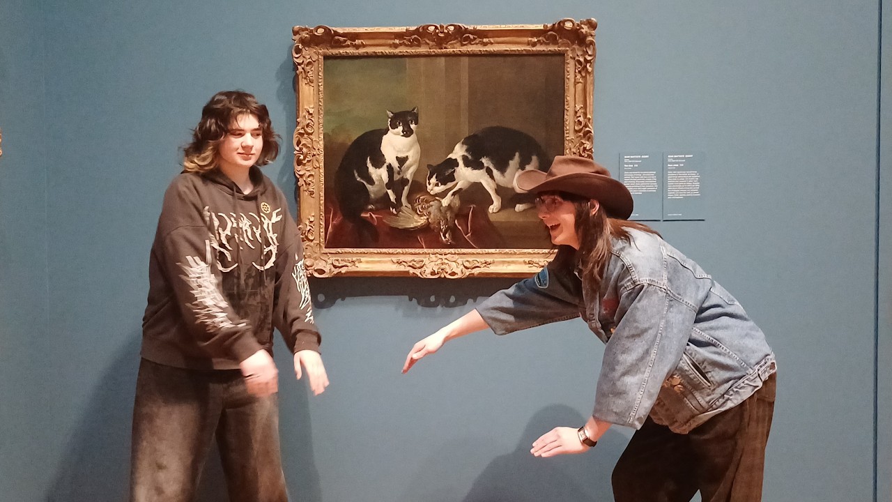 The art of observing art