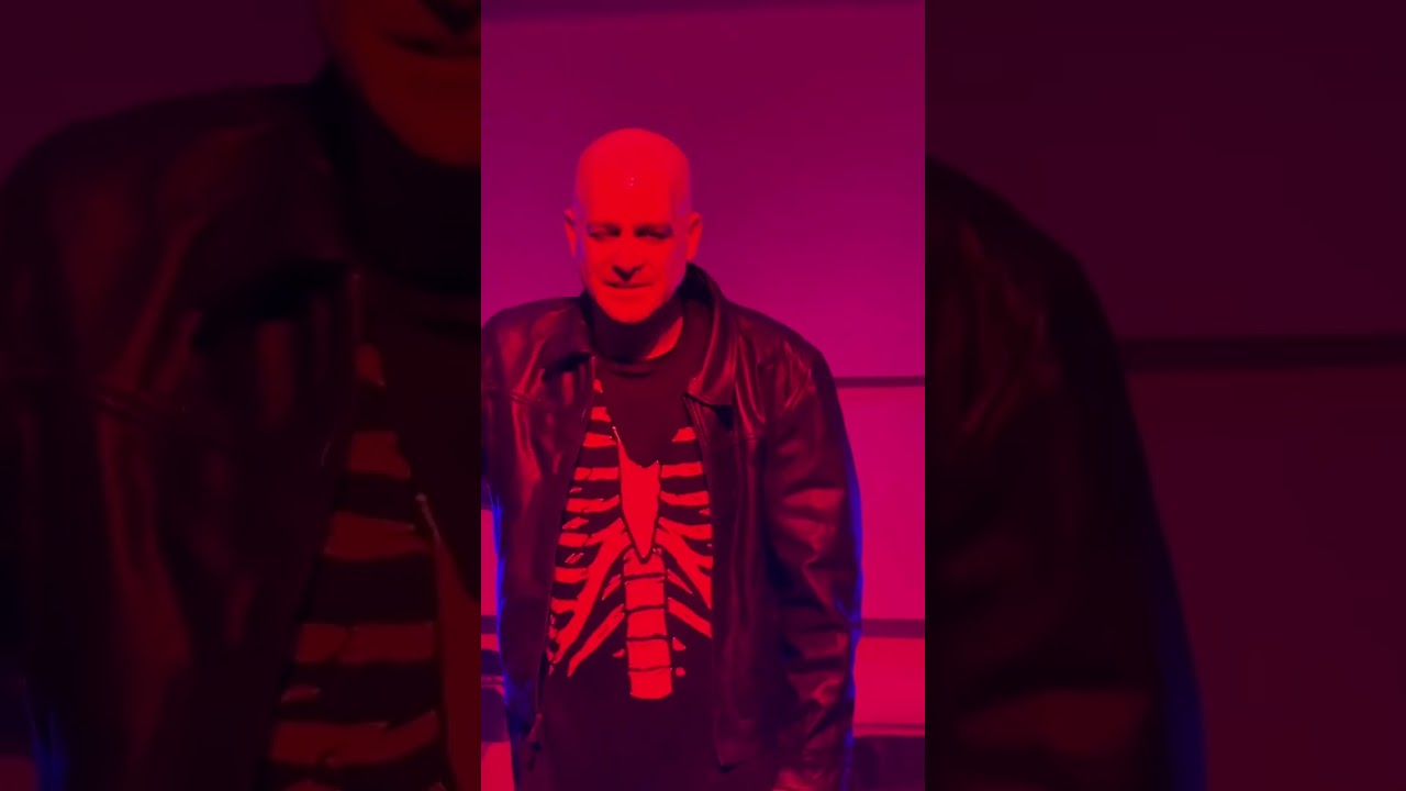 Michale Graves : Quito Ecuador 2025