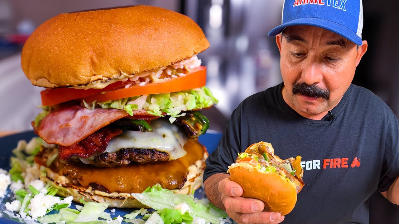 This MEXICAN SMASHBURGER Recipe is the BEST of Both Worlds (Mexican Restaurant Style Hamburgesa)