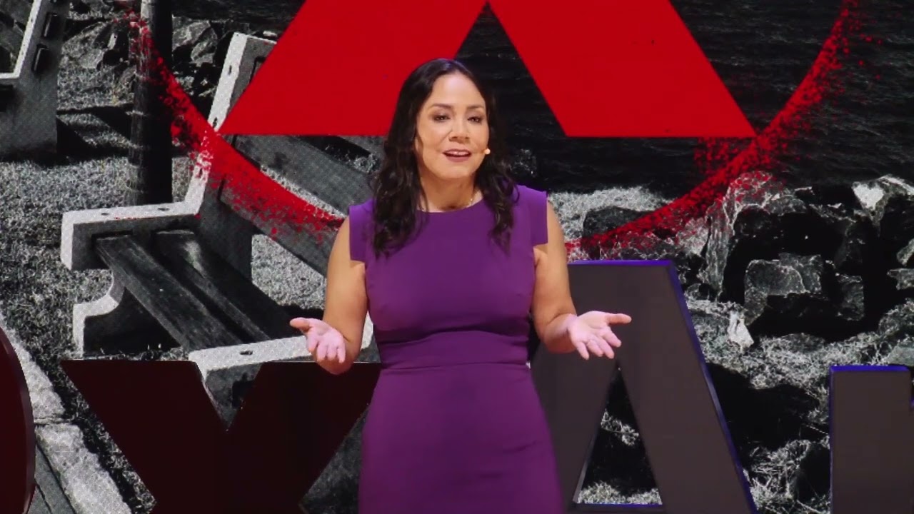 La educación financiera como motor del empoderamiento femenino | Truelany Guerra | TEDxAmadorWomen